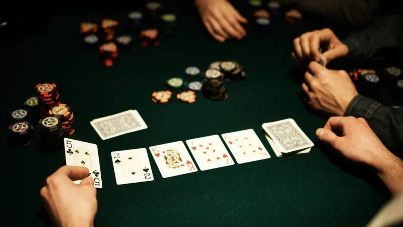 Mẹo đánh bài Texas Poker theo từng street